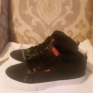 Levi's hightops shoes